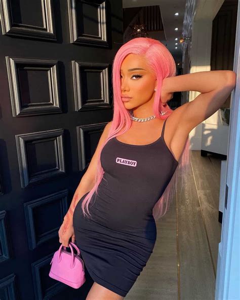 212. 11/12/2022 12:50 AM PT. Nikita Dragun is receiving professional mental health care in a facility after getting arrested at a Miami hotel and spending time in jail ... TMZ has learned. Nikita ...